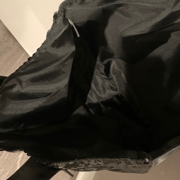 OPI Sequined Tote - Picture 3 of 4